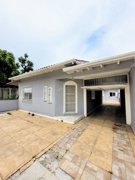 Casa 4 quarto(s) no bairro Sarandi