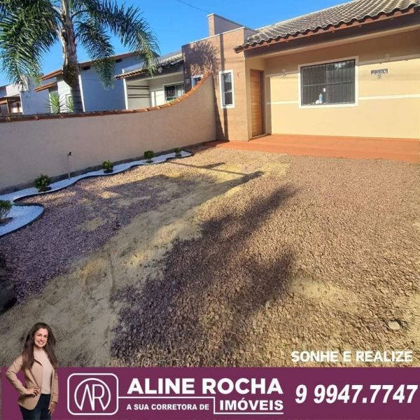 Casa em Taquara no bairro Tucanos